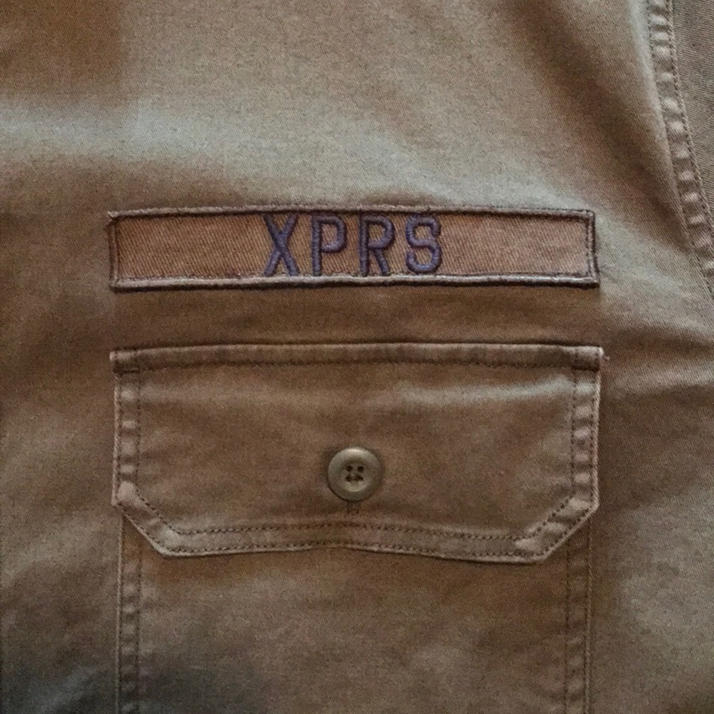 Button down shirt - Picture 3 of 5